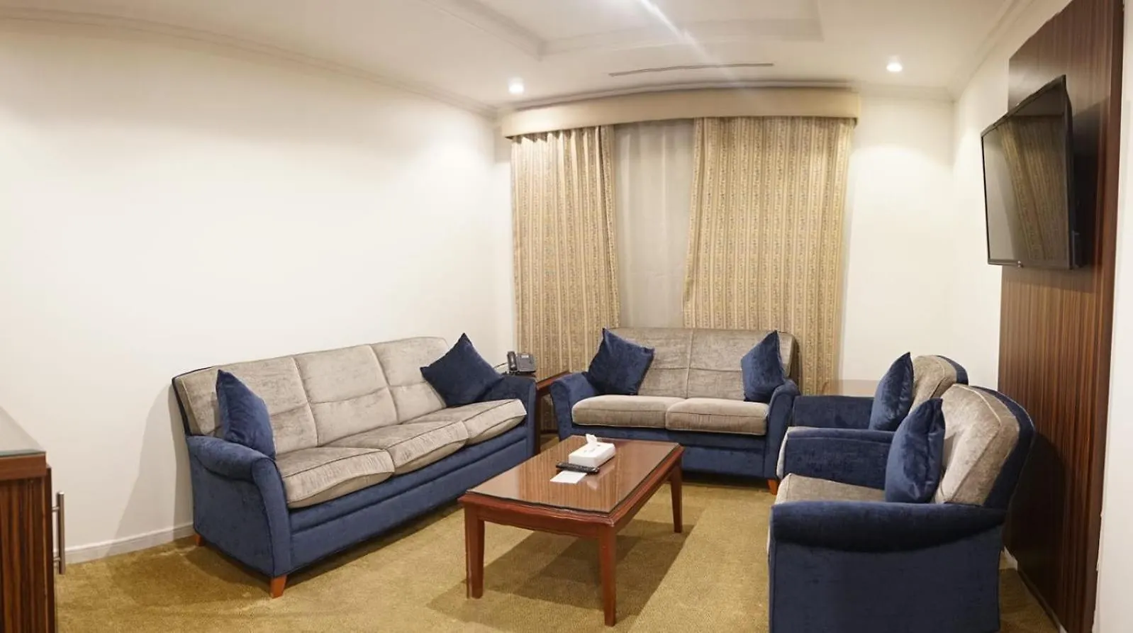 **  Awtad Elmasi Hotel Mecca Saudi Arabia