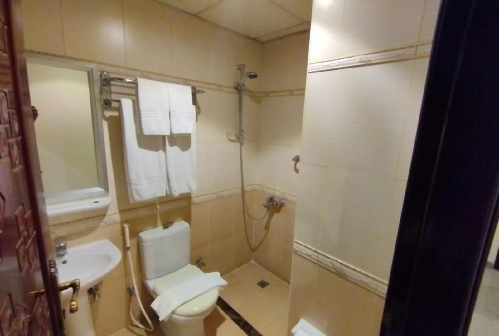 **  Awtad Elmasi Hotel Mecca Saudi Arabia